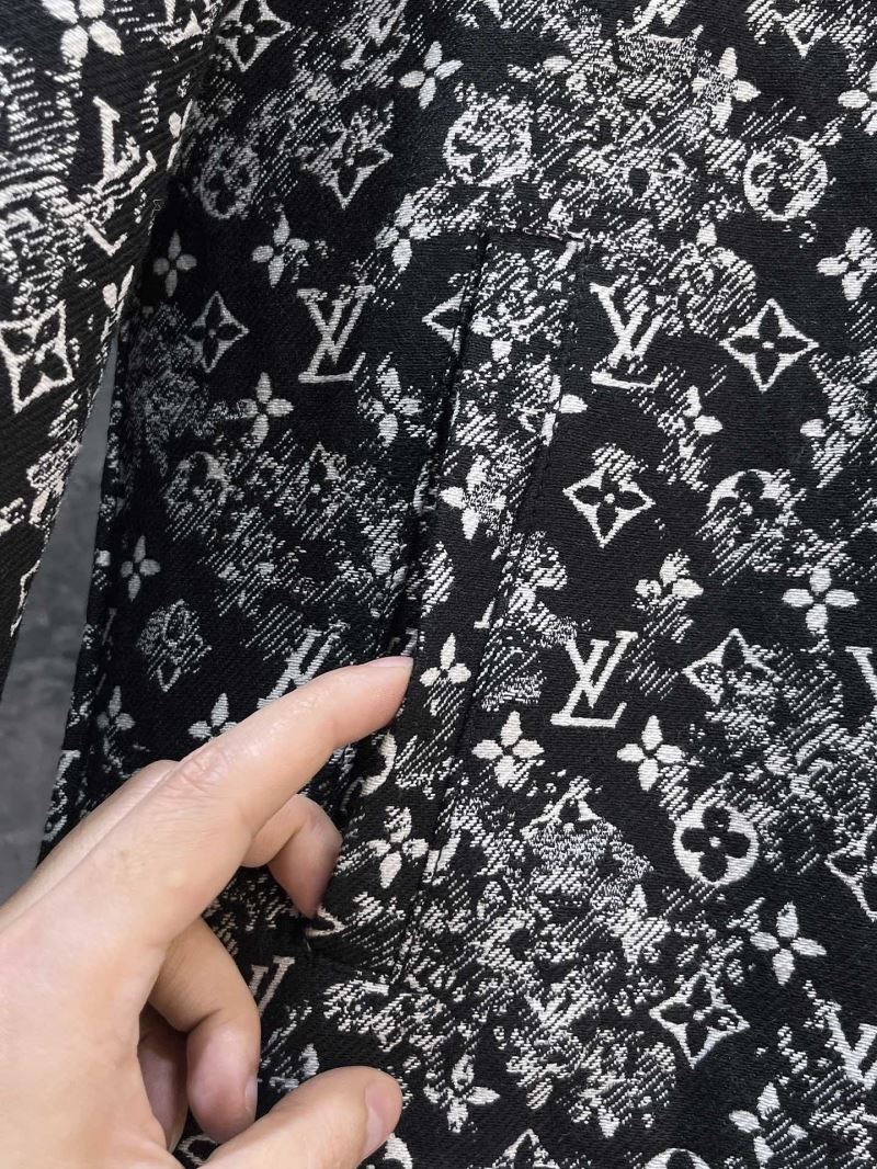 Louis Vuitton Outwear